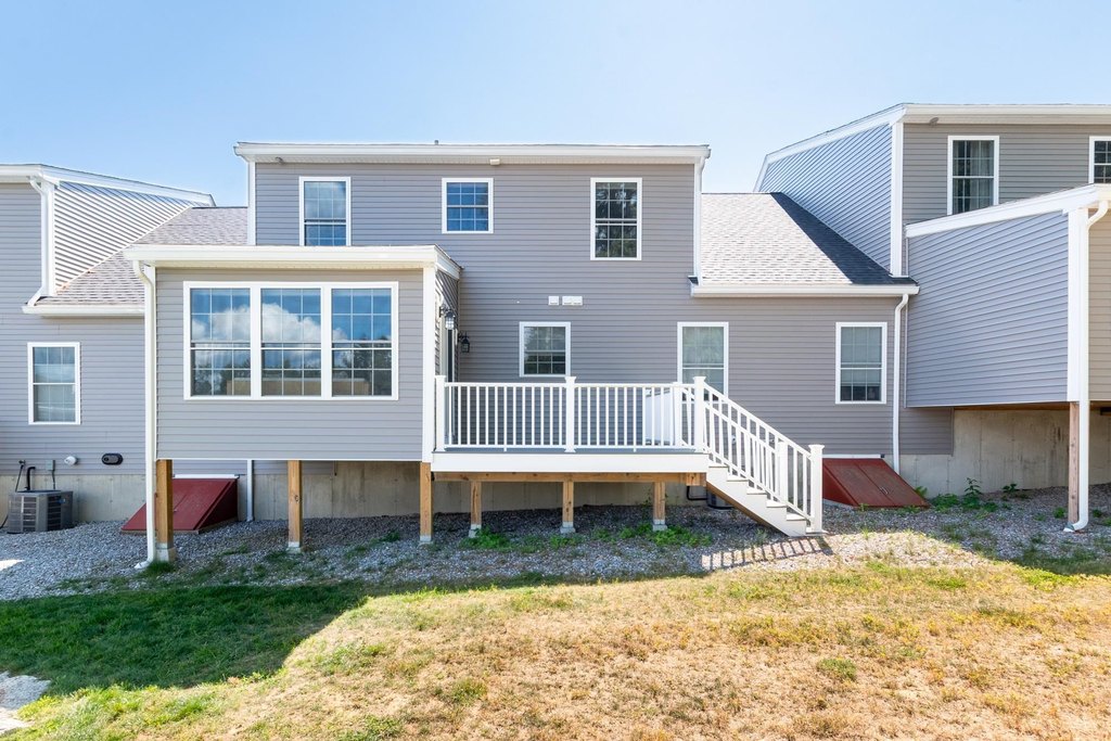 Meredith, New Hampshire, 03253, United States, 2 Bedrooms Bedrooms, ,2.5 BathroomsBathrooms,Residential,Forsale,1952922