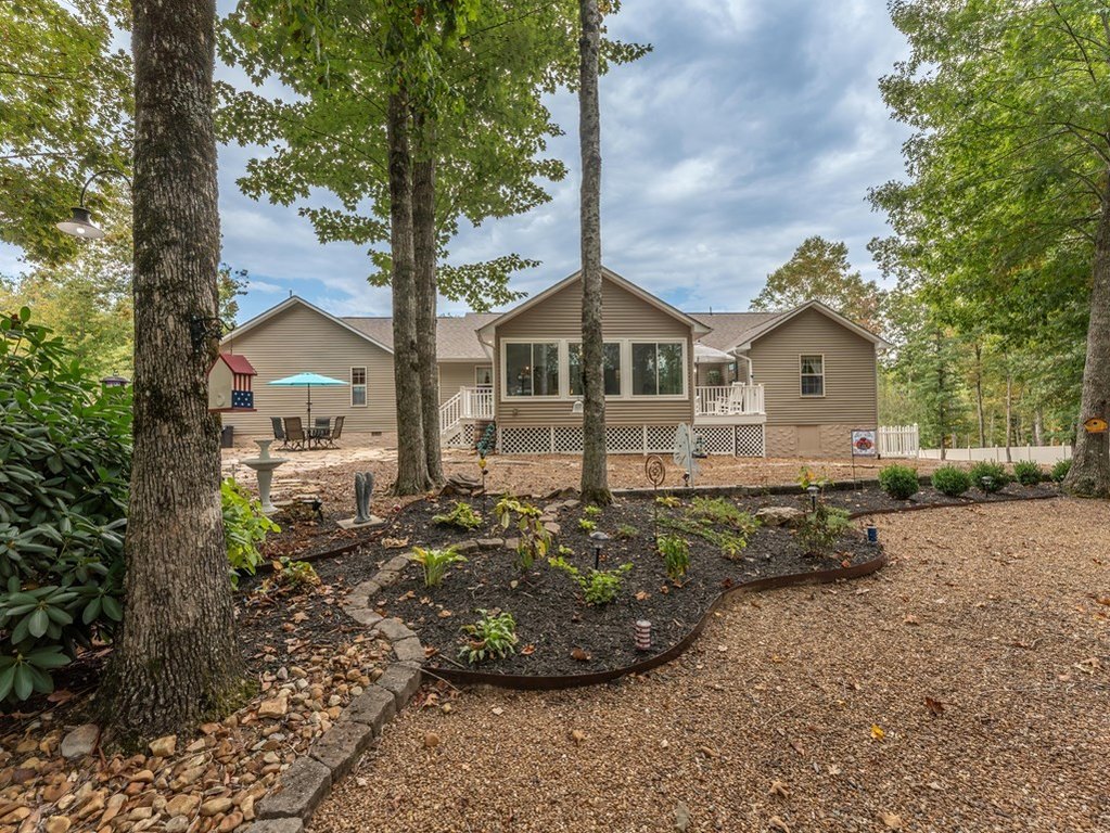 MONTEREY, Tennessee, 38574, United States, 3 Bedrooms Bedrooms, ,2 BathroomsBathrooms,Residential,Forsale,1907887