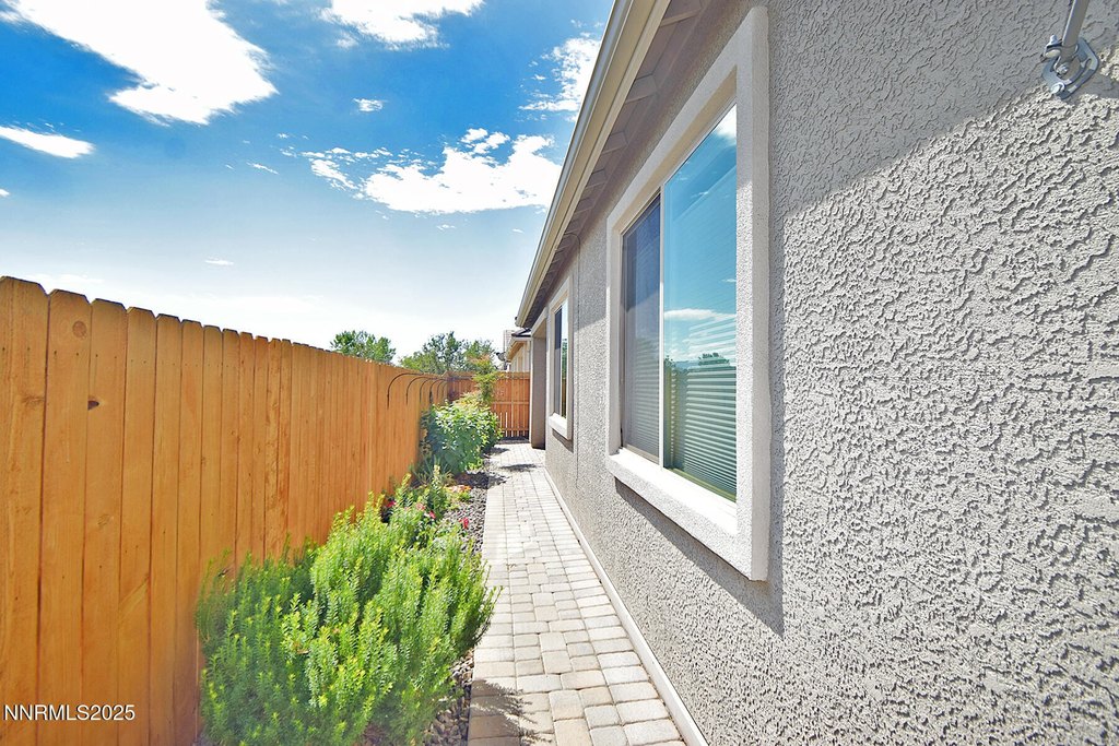 Sparks, Nevada, 89436, United States, 4 Bedrooms Bedrooms, ,2.5 BathroomsBathrooms,Residential,Forsale,1954175