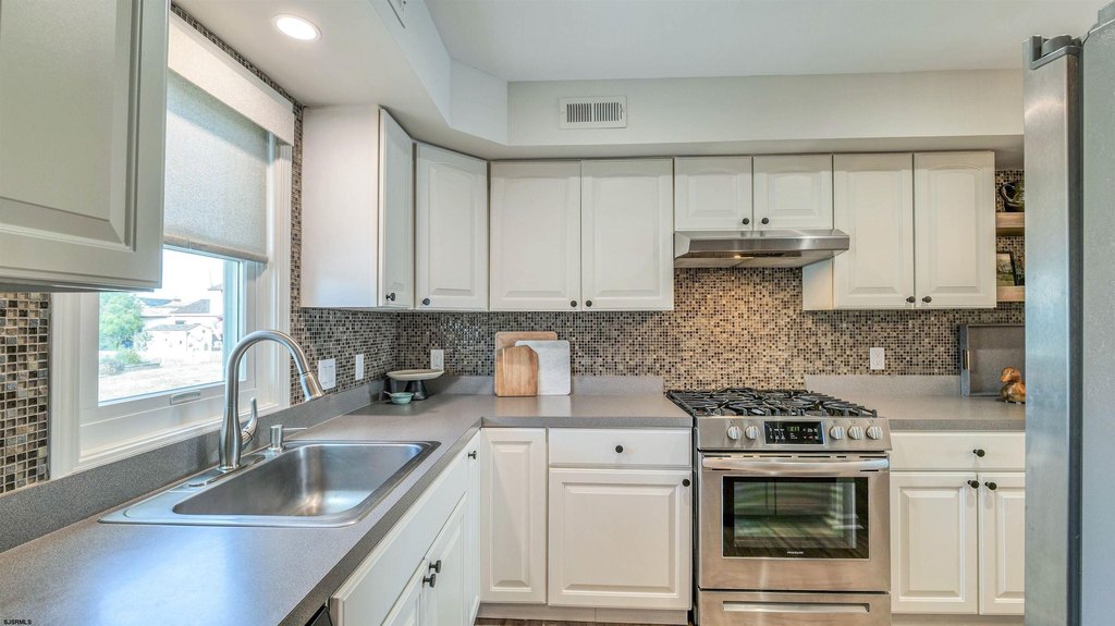 Ventnor, New Jersey, 08406, United States, 3 Bedrooms Bedrooms, ,2 BathroomsBathrooms,Residential,Forsale,2010235