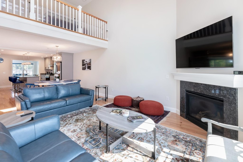 Meredith, New Hampshire, 03253, United States, 2 Bedrooms Bedrooms, ,2.5 BathroomsBathrooms,Residential,Forsale,1952922
