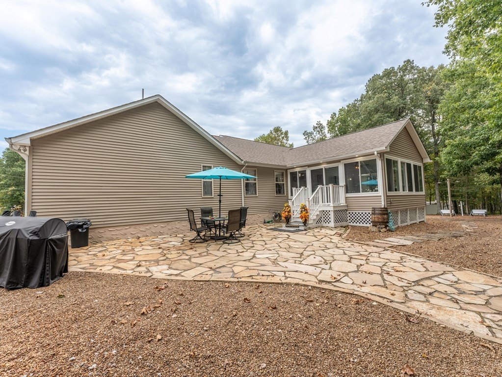 MONTEREY, Tennessee, 38574, United States, 3 Bedrooms Bedrooms, ,2 BathroomsBathrooms,Residential,Forsale,1907887