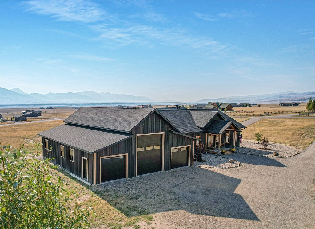 Ennis, Montana, 59729, United States, 4 Bedrooms Bedrooms, ,3.5 BathroomsBathrooms,Residential,Forsale,1941159