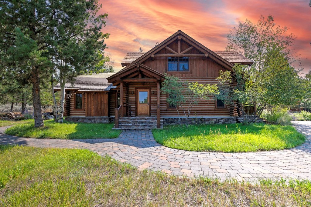 Hamilton, Montana, 59840, United States, 4 Bedrooms Bedrooms, ,4 BathroomsBathrooms,Residential,Forsale,1944340