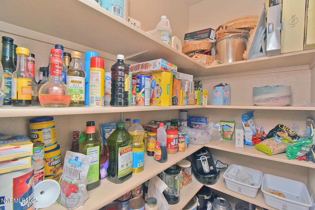 Sparks, Nevada, 89436, United States, 4 Bedrooms Bedrooms, ,2.5 BathroomsBathrooms,Residential,Forsale,1954175