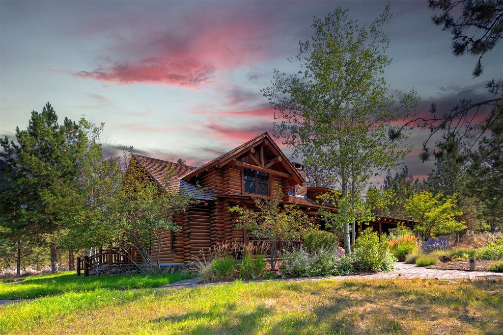 Hamilton, Montana, 59840, United States, 4 Bedrooms Bedrooms, ,4 BathroomsBathrooms,Residential,Forsale,1944340