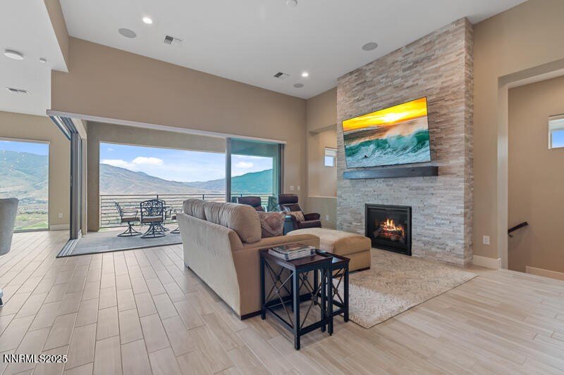 Reno, Nevada, 89523, United States, 4 Bedrooms Bedrooms, ,4.5 BathroomsBathrooms,Residential,Forsale,1936797