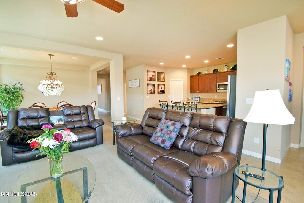 Sparks, Nevada, 89436, United States, 4 Bedrooms Bedrooms, ,2.5 BathroomsBathrooms,Residential,Forsale,1954175