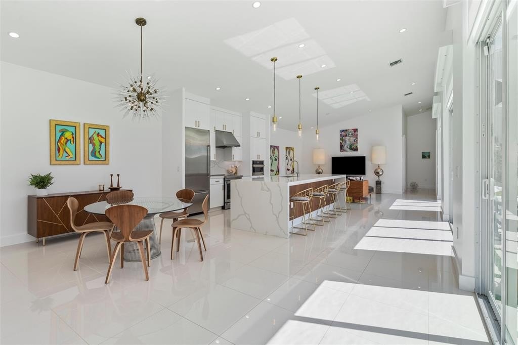 Wilton Manors, Florida, 33305, United States, 3 Bedrooms Bedrooms, ,3.5 BathroomsBathrooms,Residential,Forsale,1884529