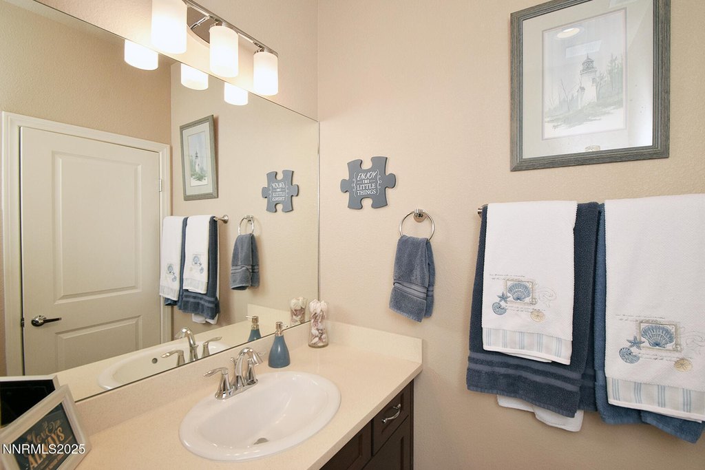 Sparks, Nevada, 89436, United States, 4 Bedrooms Bedrooms, ,2.5 BathroomsBathrooms,Residential,Forsale,1954175