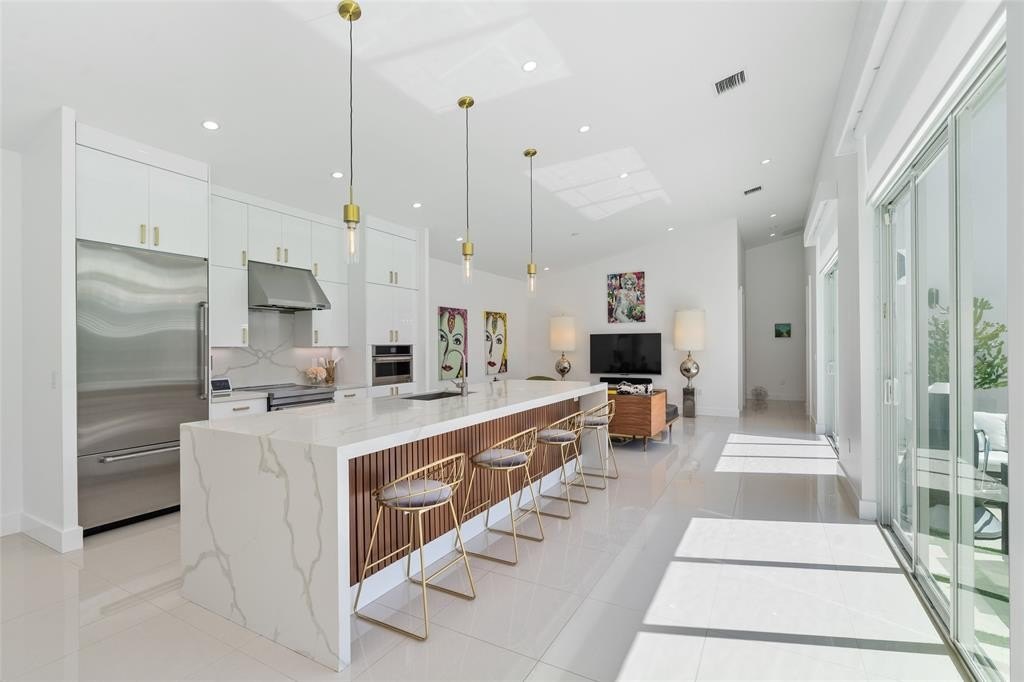 Wilton Manors, Florida, 33305, United States, 3 Bedrooms Bedrooms, ,3.5 BathroomsBathrooms,Residential,Forsale,1884529