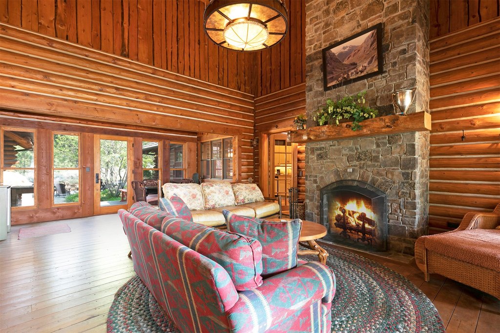 Hamilton, Montana, 59840, United States, 4 Bedrooms Bedrooms, ,4 BathroomsBathrooms,Residential,Forsale,1944340