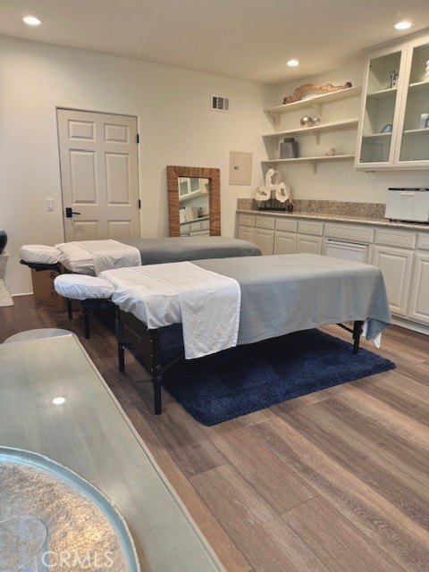 Corona del Mar, California, 92625, United States, 4 Bedrooms Bedrooms, ,3.5 BathroomsBathrooms,Residential,Forsale,1899771