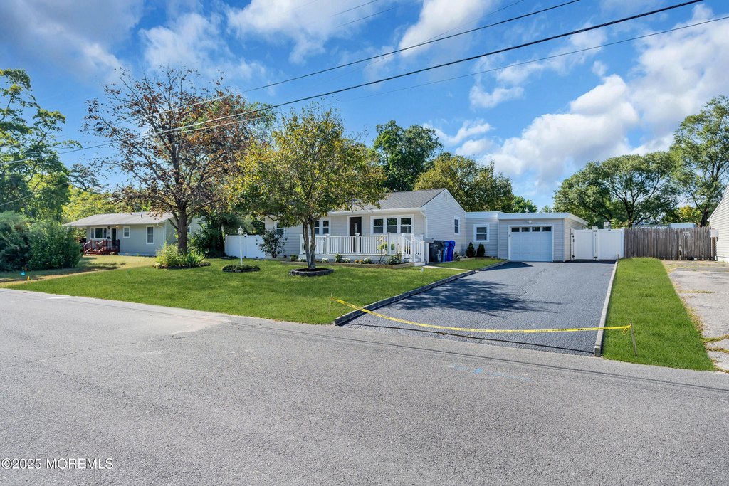 Brick, New Jersey, 08723, United States, 3 Bedrooms Bedrooms, ,1.5 BathroomsBathrooms,Residential,Forsale,1946399