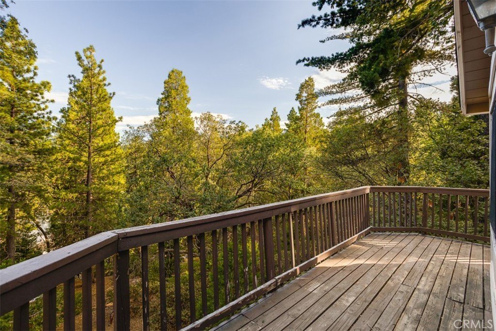 Lake Arrowhead, California, 92352, United States, 5 Bedrooms Bedrooms, ,3.5 BathroomsBathrooms,Residential,Forsale,1953304