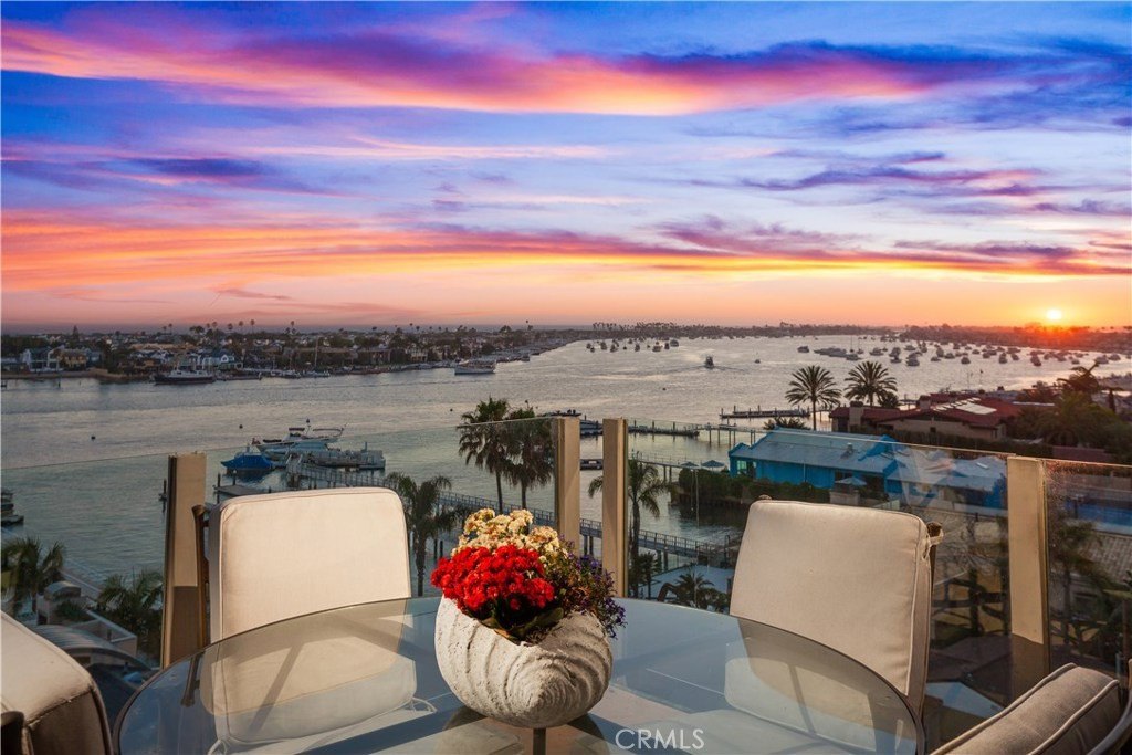 Corona del Mar, California, 92625, United States, 4 Bedrooms Bedrooms, ,3.5 BathroomsBathrooms,Residential,Forsale,1899771