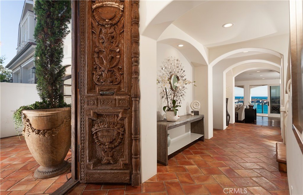 Corona del Mar, California, 92625, United States, 4 Bedrooms Bedrooms, ,3.5 BathroomsBathrooms,Residential,Forsale,1899771