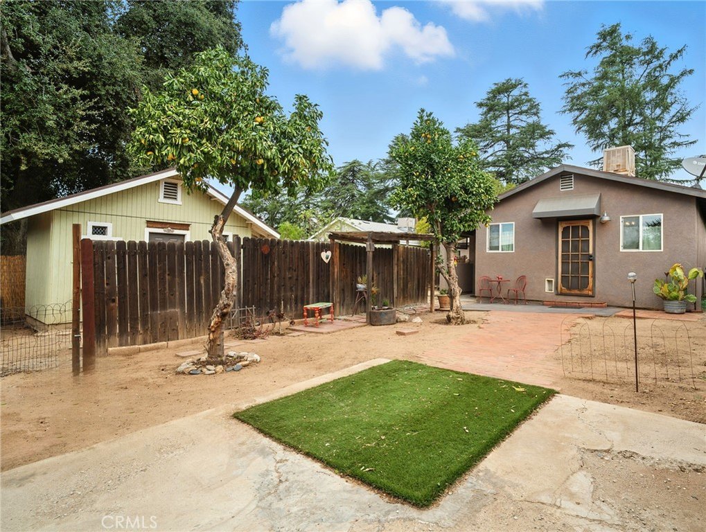 Yucaipa, California, 92399, United States, 2 Bedrooms Bedrooms, ,1 BathroomBathrooms,Residential,Forsale,1992752