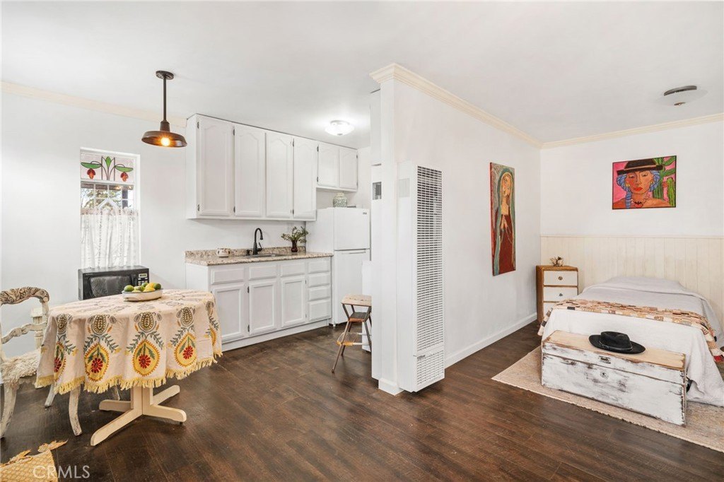 Yucaipa, California, 92399, United States, 2 Bedrooms Bedrooms, ,1 BathroomBathrooms,Residential,Forsale,1992752