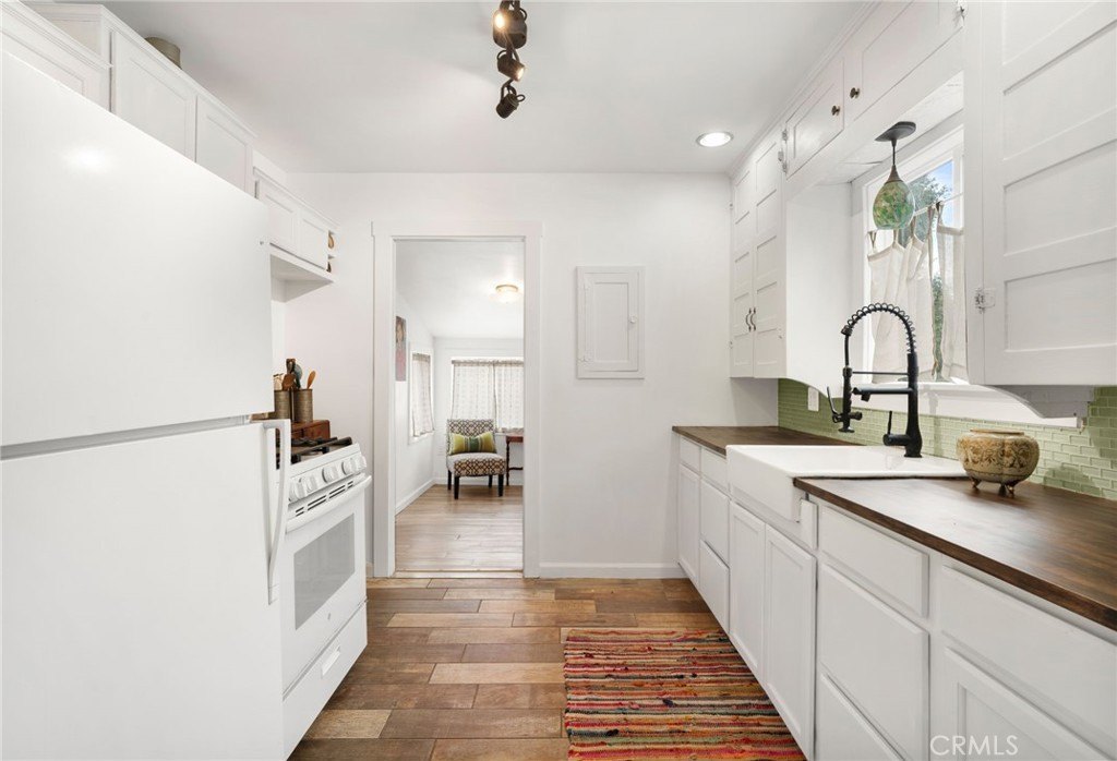 Yucaipa, California, 92399, United States, 2 Bedrooms Bedrooms, ,1 BathroomBathrooms,Residential,Forsale,1992752