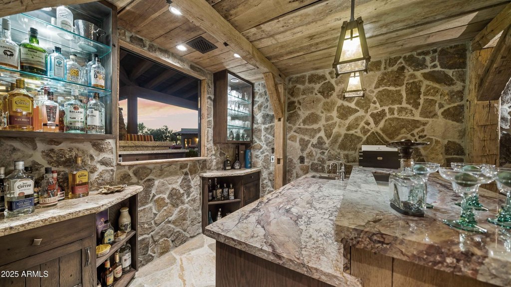 Scottsdale, Arizona, 85255, United States, 5 Bedrooms Bedrooms, ,5 BathroomsBathrooms,Residential,Forsale,1971051