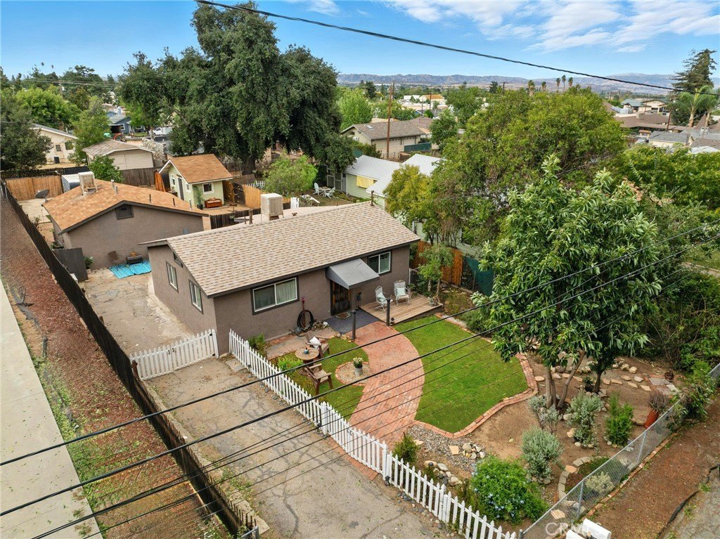 Yucaipa, California, 92399, United States, 2 Bedrooms Bedrooms, ,1 BathroomBathrooms,Residential,Forsale,1992752