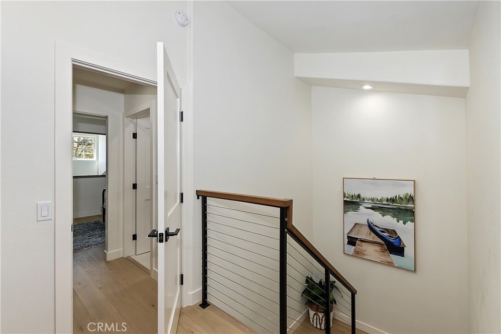 Lake Arrowhead, California, 92352, United States, 2 Bedrooms Bedrooms, ,2 BathroomsBathrooms,Residential,Forsale,1953300