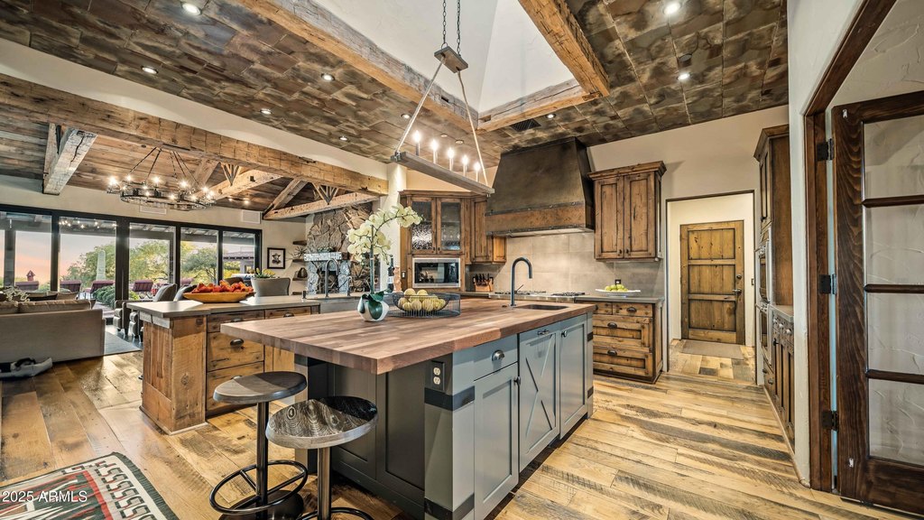 Scottsdale, Arizona, 85255, United States, 5 Bedrooms Bedrooms, ,5 BathroomsBathrooms,Residential,Forsale,1971051