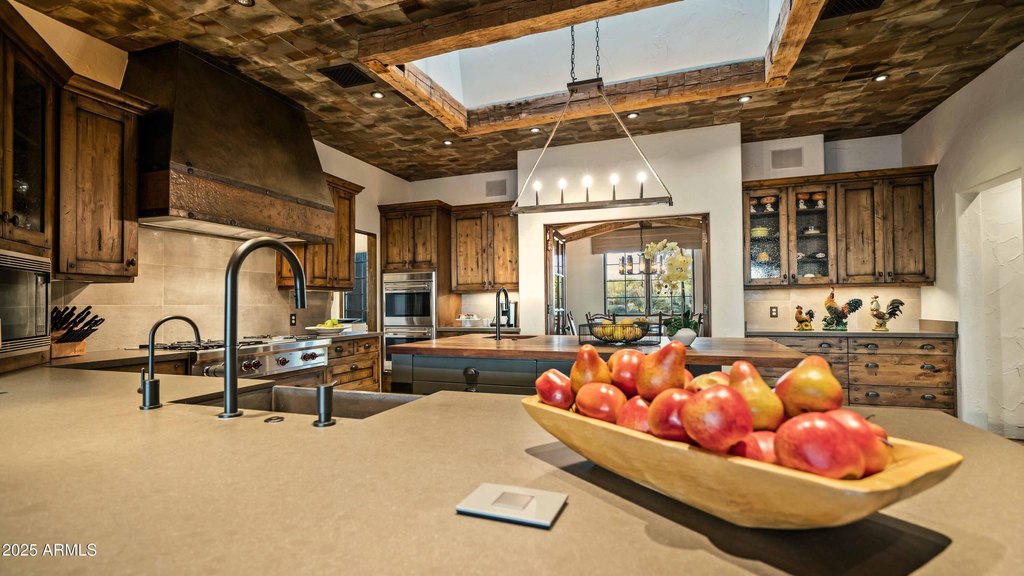 Scottsdale, Arizona, 85255, United States, 5 Bedrooms Bedrooms, ,5 BathroomsBathrooms,Residential,Forsale,1971051