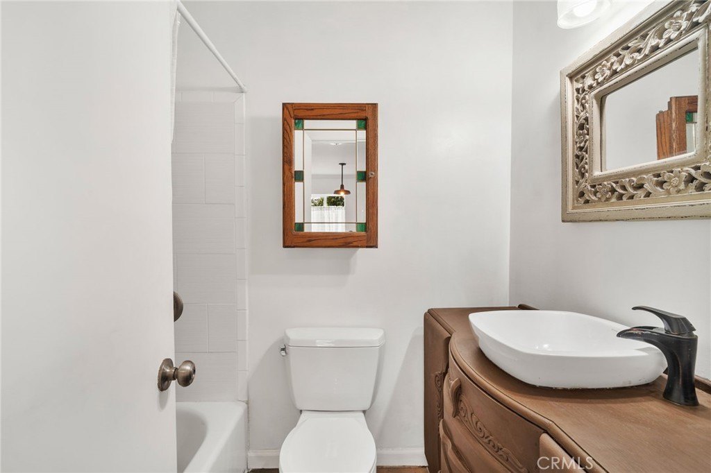 Yucaipa, California, 92399, United States, 2 Bedrooms Bedrooms, ,1 BathroomBathrooms,Residential,Forsale,1992752