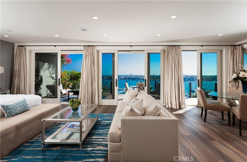 Corona del Mar, California, 92625, United States, 4 Bedrooms Bedrooms, ,3.5 BathroomsBathrooms,Residential,Forsale,1899771