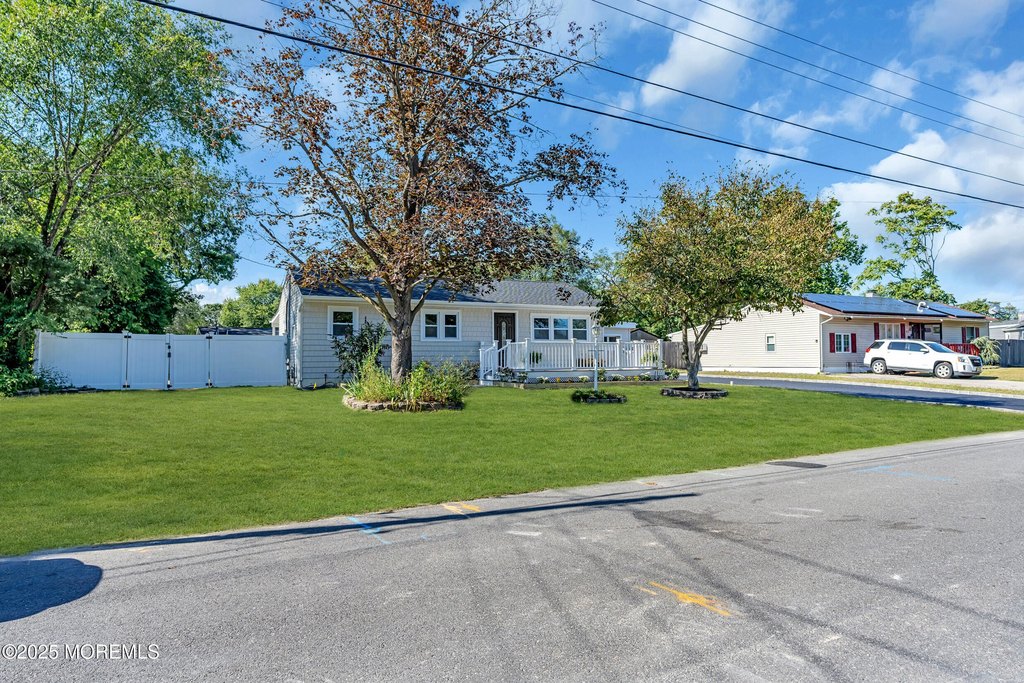 Brick, New Jersey, 08723, United States, 3 Bedrooms Bedrooms, ,1.5 BathroomsBathrooms,Residential,Forsale,1946399