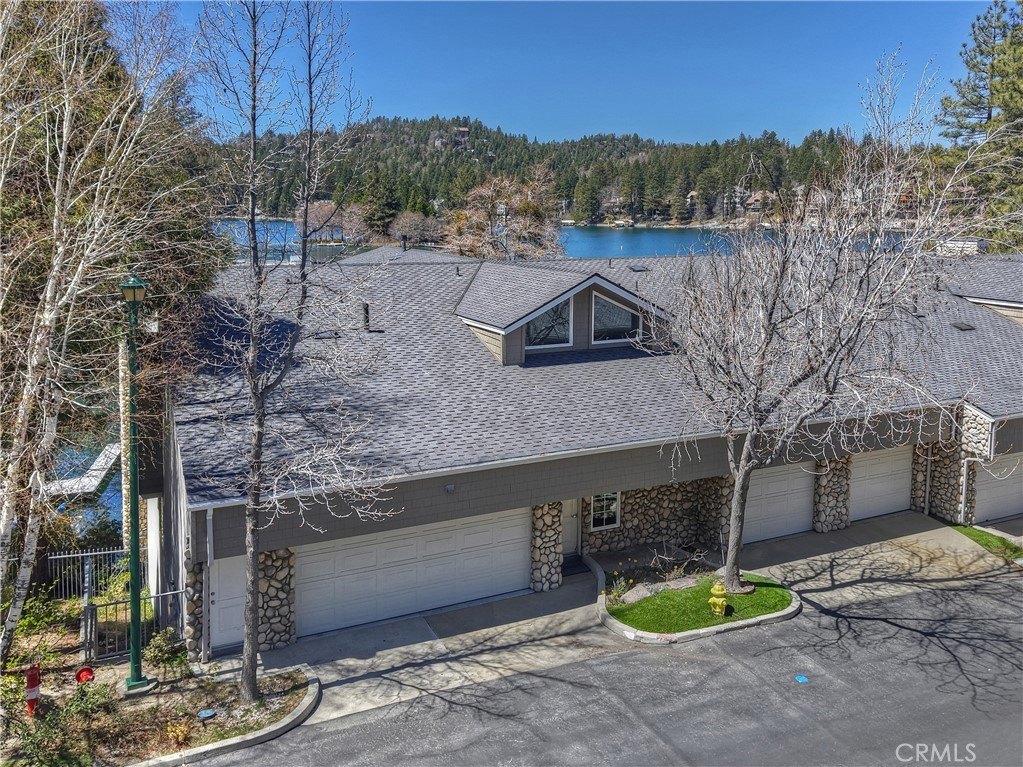 Lake Arrowhead, California, 92352, United States, 2 Bedrooms Bedrooms, ,2 BathroomsBathrooms,Residential,Forsale,1953300
