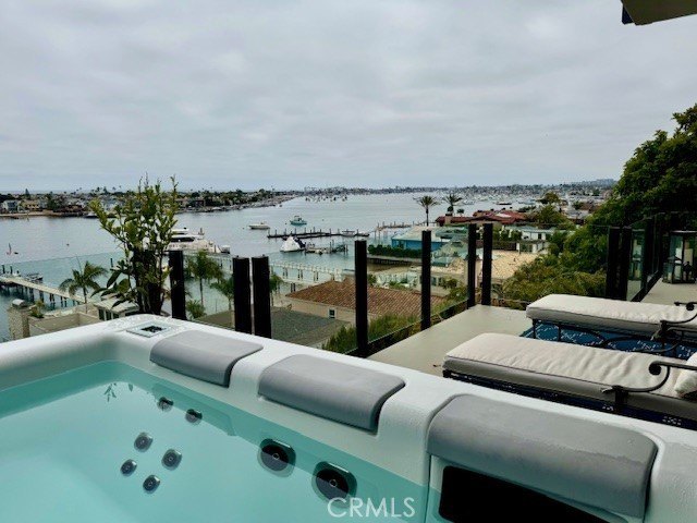 Corona del Mar, California, 92625, United States, 4 Bedrooms Bedrooms, ,3.5 BathroomsBathrooms,Residential,Forsale,1899771
