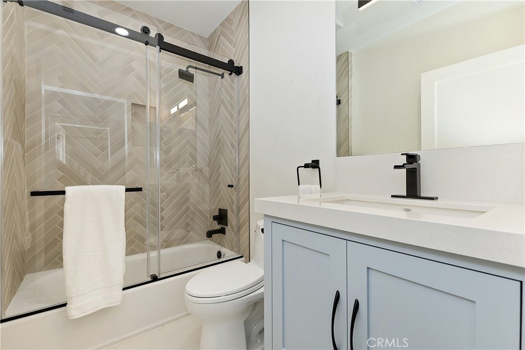 Lake Arrowhead, California, 92352, United States, 2 Bedrooms Bedrooms, ,2 BathroomsBathrooms,Residential,Forsale,1953300