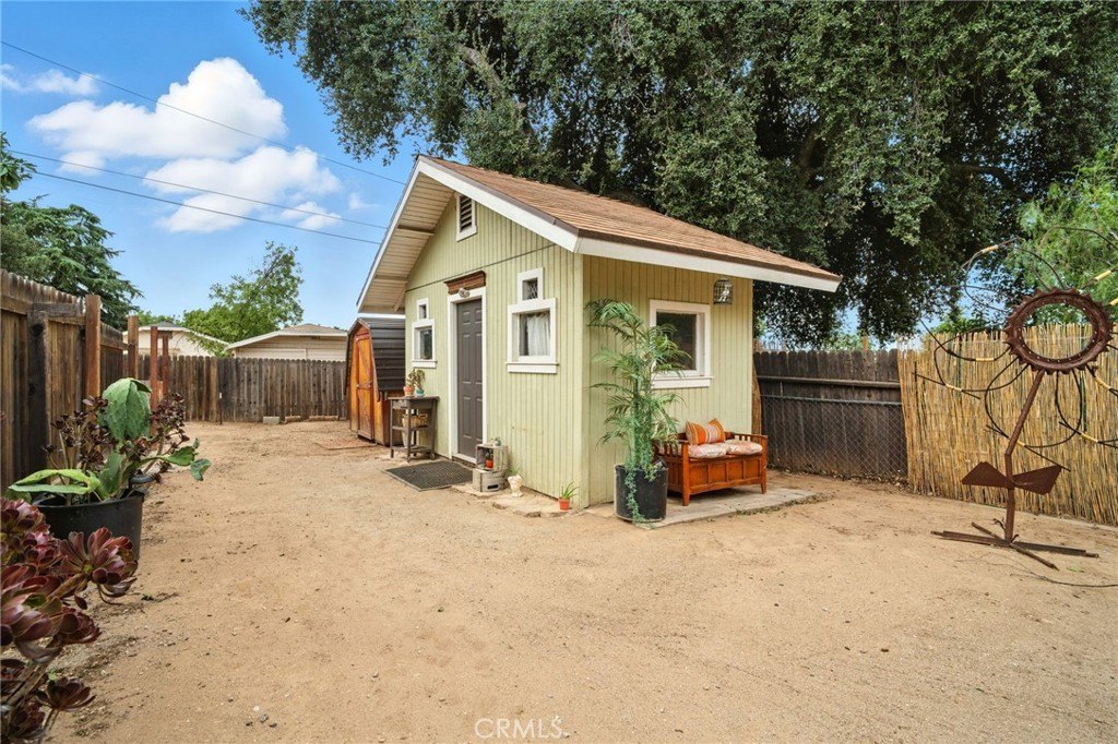 Yucaipa, California, 92399, United States, 2 Bedrooms Bedrooms, ,1 BathroomBathrooms,Residential,Forsale,1992752