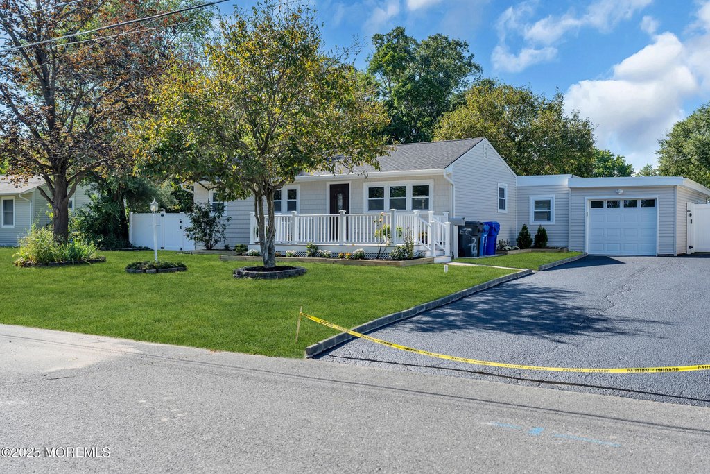 Brick, New Jersey, 08723, United States, 3 Bedrooms Bedrooms, ,1.5 BathroomsBathrooms,Residential,Forsale,1946399