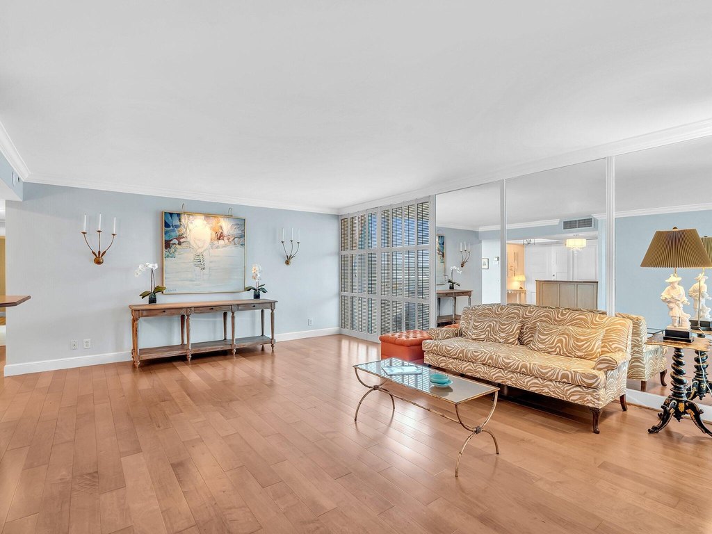 Delray Beach, Florida, 33483, United States, 2 Bedrooms Bedrooms, ,2 BathroomsBathrooms,Residential,Forsale,1996361