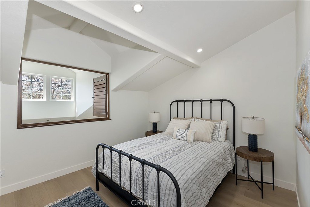 Lake Arrowhead, California, 92352, United States, 2 Bedrooms Bedrooms, ,2 BathroomsBathrooms,Residential,Forsale,1953300