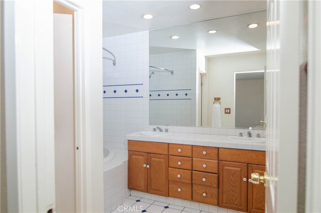 Canyon Country, California, 91387, United States, 3 Bedrooms Bedrooms, ,2.5 BathroomsBathrooms,Residential,Forsale,1893831