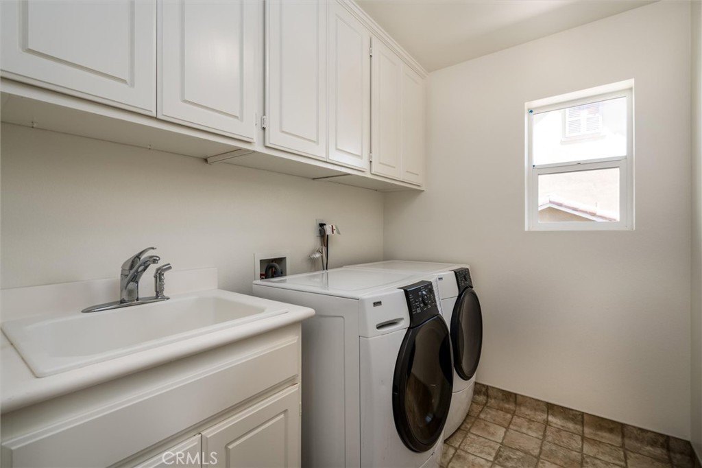 Temecula, California, 92592, United States, 4 Bedrooms Bedrooms, ,3 BathroomsBathrooms,Residential,Forsale,1953090