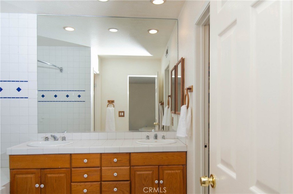 Canyon Country, California, 91387, United States, 3 Bedrooms Bedrooms, ,2.5 BathroomsBathrooms,Residential,Forsale,1893831