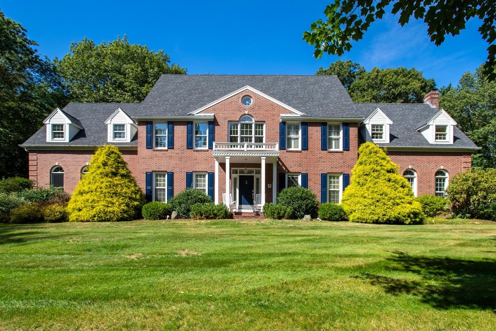 Hampton, New Hampshire, 03842, United States, 4 Bedrooms Bedrooms, ,3.5 BathroomsBathrooms,Residential,Forsale,1952920