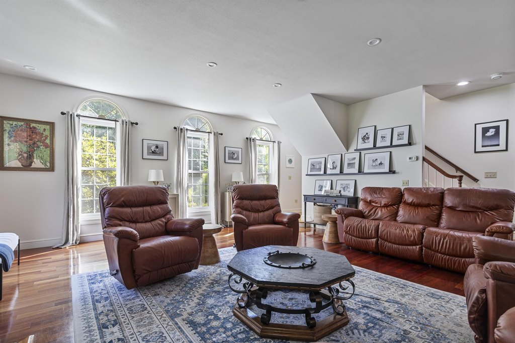 Hampton, New Hampshire, 03842, United States, 4 Bedrooms Bedrooms, ,3.5 BathroomsBathrooms,Residential,Forsale,1952920