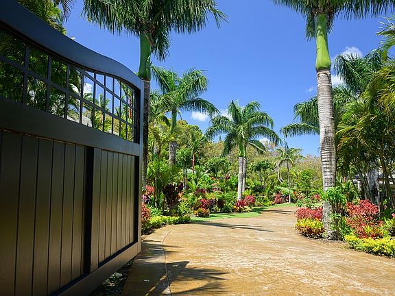 Lahaina, Hawaii, 96761, United States, 4 Bedrooms Bedrooms, ,5 BathroomsBathrooms,Residential,Forsale,1944125
