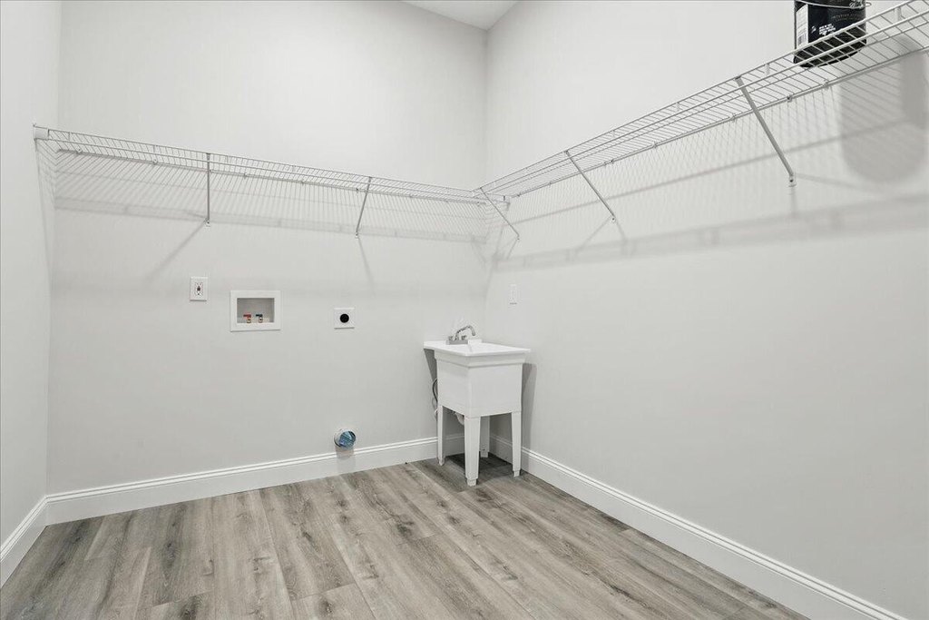 Talbott, Tennessee, 37877, United States, 3 Bedrooms Bedrooms, ,2.5 BathroomsBathrooms,Residential,Forsale,1986958