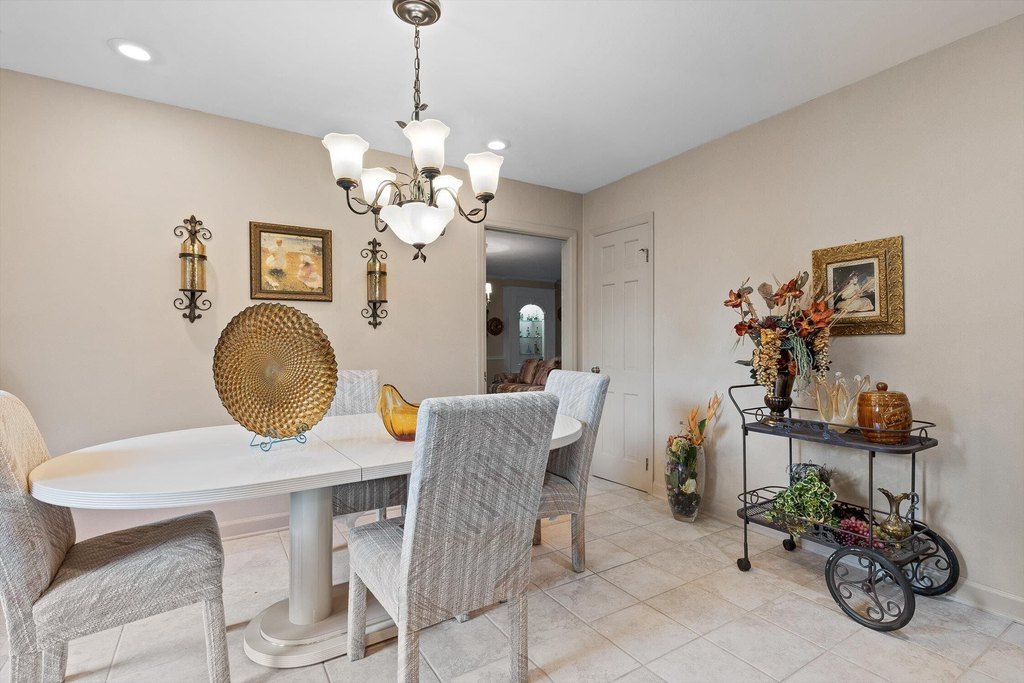 Chattanooga, Tennessee, 37421, United States, 4 Bedrooms Bedrooms, ,5.5 BathroomsBathrooms,Residential,Forsale,1946772