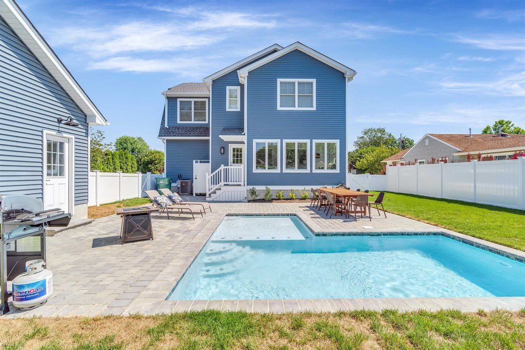 Cape May, New Jersey, 08204, United States, 5 Bedrooms Bedrooms, ,3.5 BathroomsBathrooms,Residential,Forsale,1967241