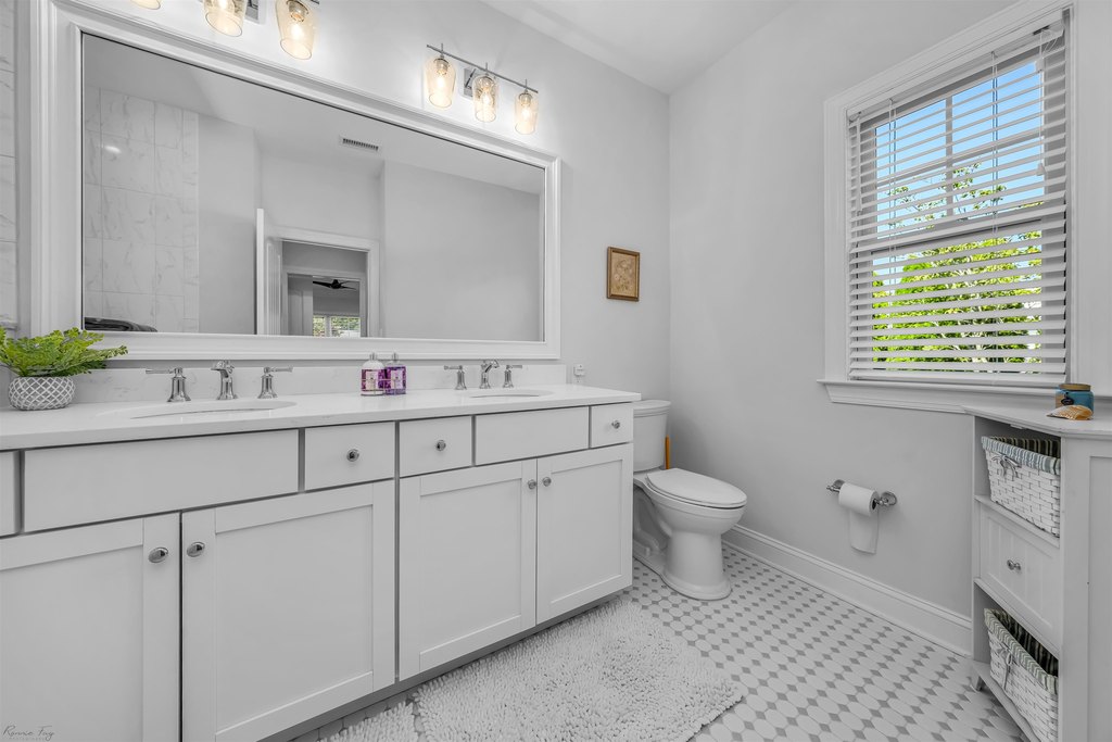 Cape May, New Jersey, 08204, United States, 5 Bedrooms Bedrooms, ,3.5 BathroomsBathrooms,Residential,Forsale,1967241