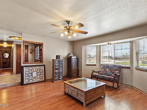 Lancaster, California, 93536, United States, 3 Bedrooms Bedrooms, ,3 BathroomsBathrooms,Residential,Forsale,1987287